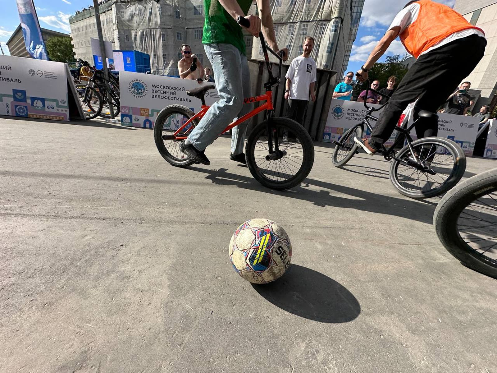 Велофутбол на BMX